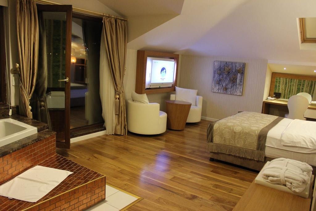 Lale Hotel Sapanca Buitenkant foto